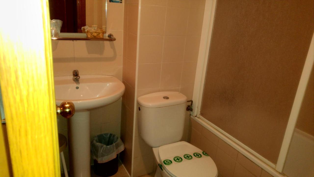 Hotel Trapemar Burjassot Esterno foto