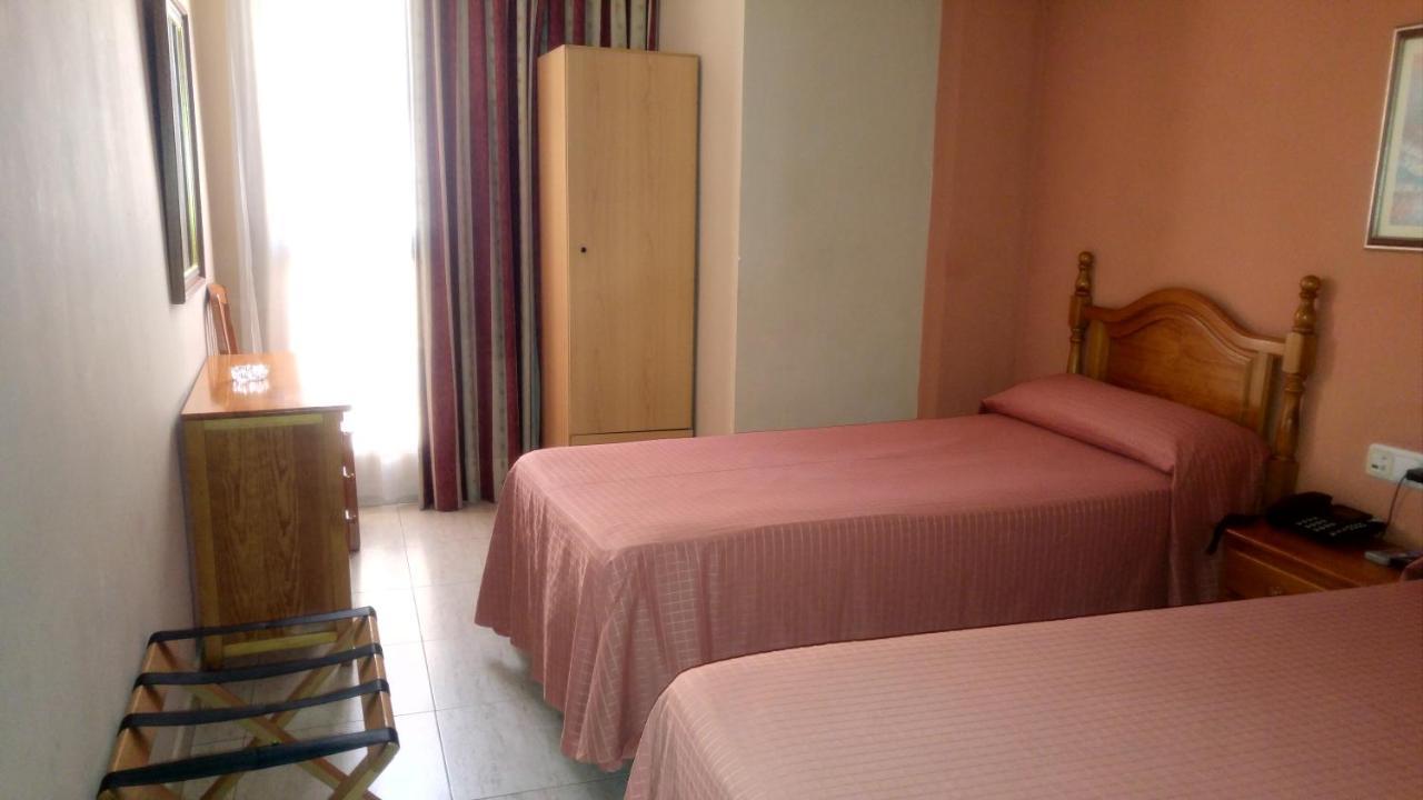 Hotel Trapemar Burjassot Esterno foto