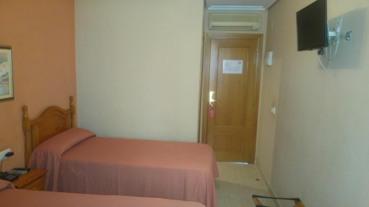 Hotel Trapemar Burjassot Esterno foto